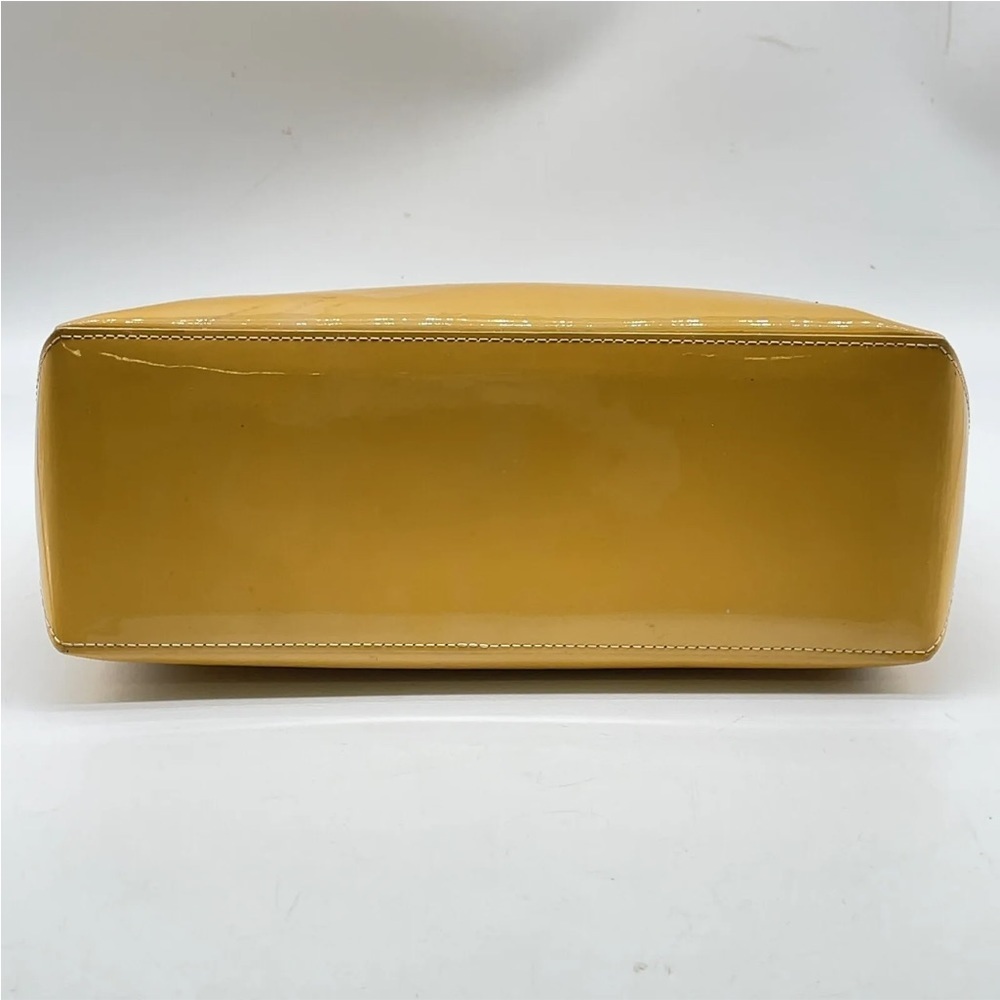 Louis Vuitton Vernis Yellow Wilshire PM Hand Bag - Picture 3 of 13